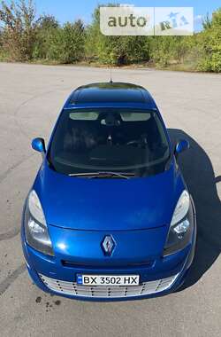 Минивэн Renault Scenic 2011 в Изяславе