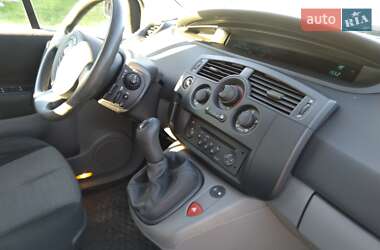 Минивэн Renault Scenic 2003 в 