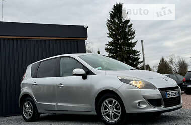 Минивэн Renault Scenic 2011 в Дрогобыче