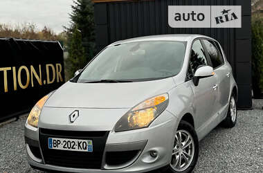 Минивэн Renault Scenic 2011 в Дрогобыче