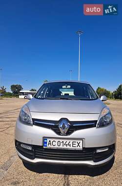 Минивэн Renault Scenic 2013 в 