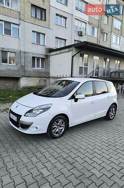 Минивэн Renault Scenic 2012 в Дубно