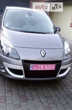 Мінівен Renault Scenic 2010 в Львові