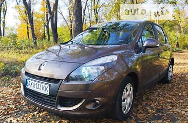 Минивэн Renault Scenic 2010 в Краснограде