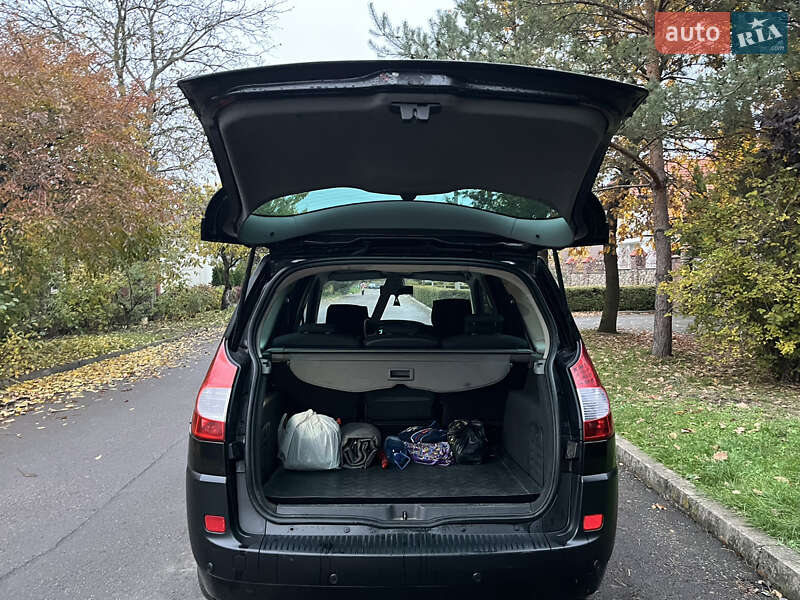 Мінівен Renault Scenic 2008 в Рівному фото 10 Мінівен Renault Scenic 2008 в Рівному