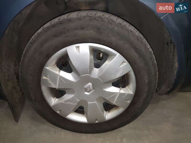 Минивэн Renault Scenic 2006 в Кегичевке