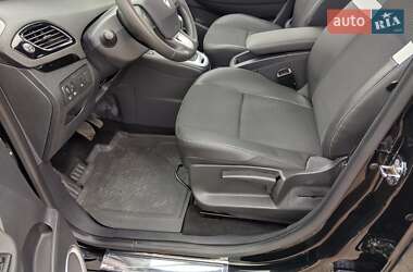 Минивэн Renault Scenic 2011 в 