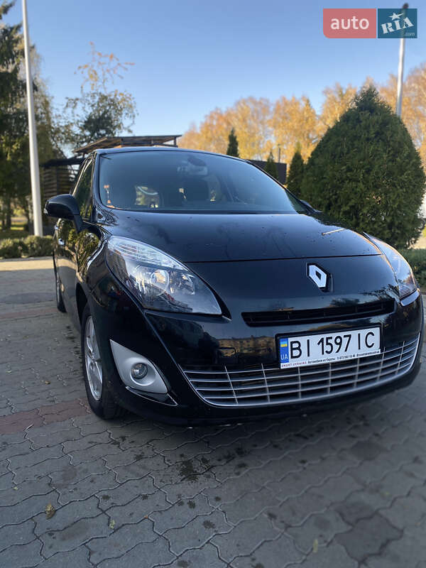 Renault Scenic 2011