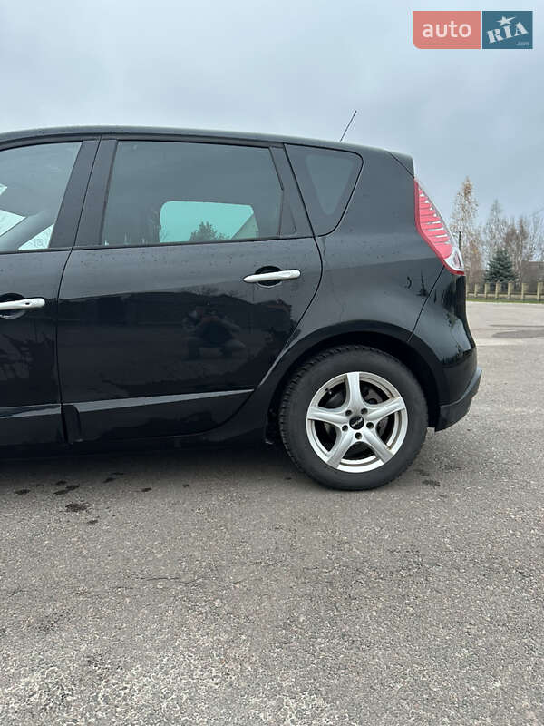 Минивэн Renault Scenic 2011 в Костополе