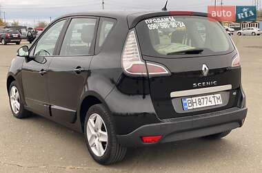 Минивэн Renault Scenic 2014 в 