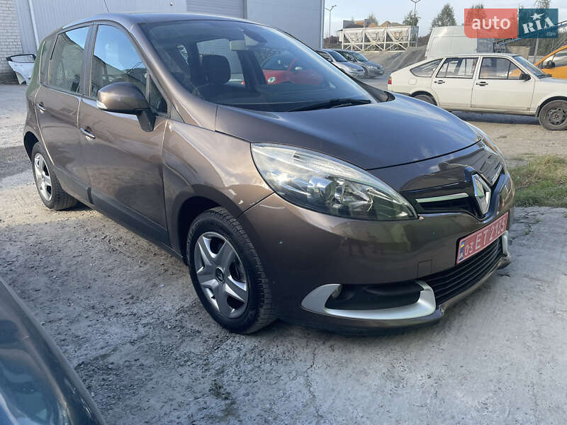 Минивэн Renault Scenic 2013 в Ровно