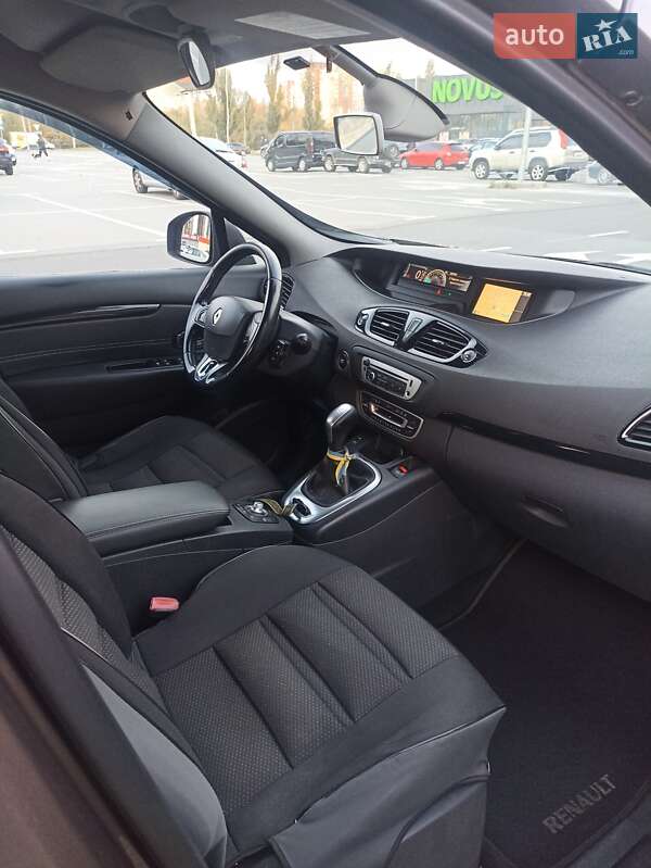 Минивэн Renault Scenic 2014 в Киеве