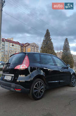 Мінівен Renault Scenic 2011 в 