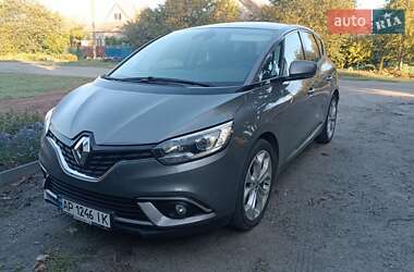 Минивэн Renault Scenic 2017 в 