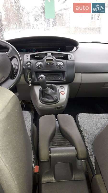 Минивэн Renault Scenic 2004 в Черновцах