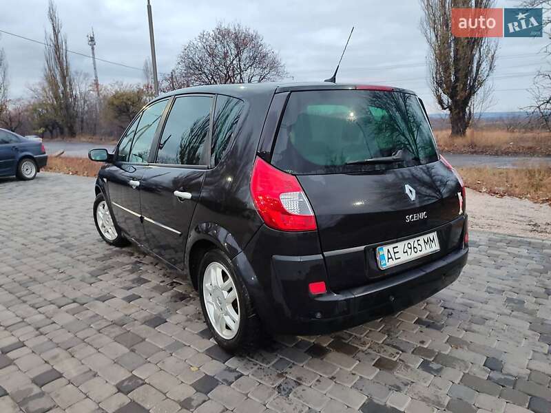 Минивэн Renault Scenic 2008 в Першотравенске