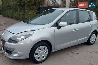 Минивэн Renault Scenic 2010 в Луцке