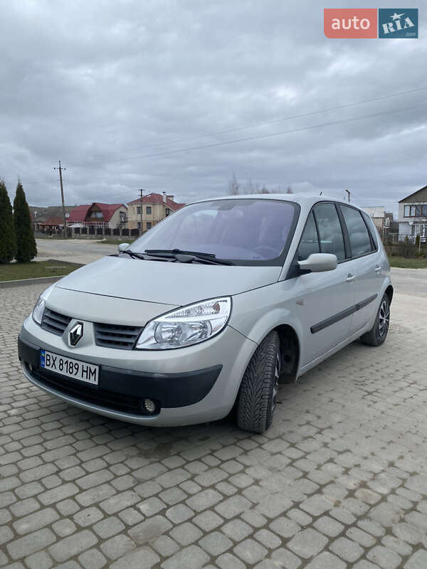 Минивэн Renault Scenic 2003 в Новой Ушице