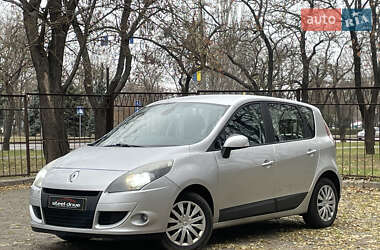 Мінівен Renault Scenic 2010 в Миколаєві