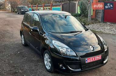 Мінівен Renault Scenic 2010 в Чернігові