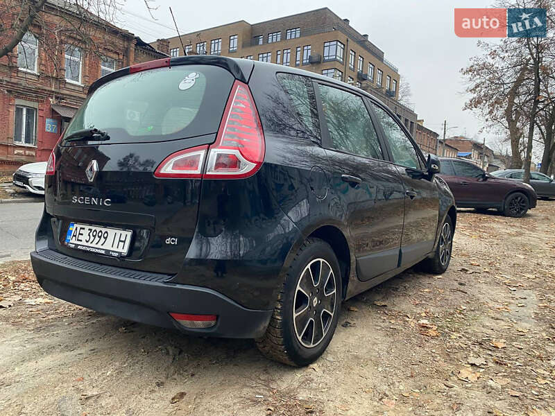 Минивэн Renault Scenic 2010 в Днепре