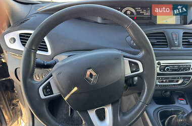 Минивэн Renault Scenic 2012 в Киеве