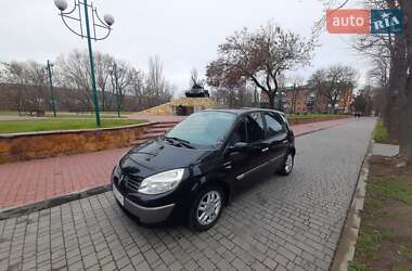 Минивэн Renault Scenic 2005 в Могилев-Подольске