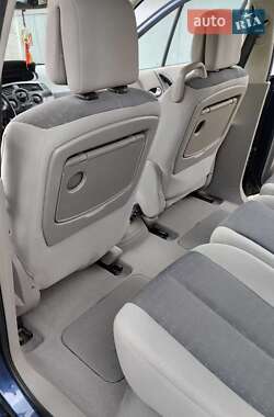 Минивэн Renault Scenic 2005 в 