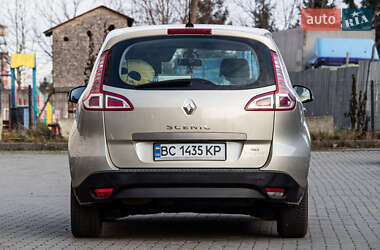 Минивэн Renault Scenic 2011 в 