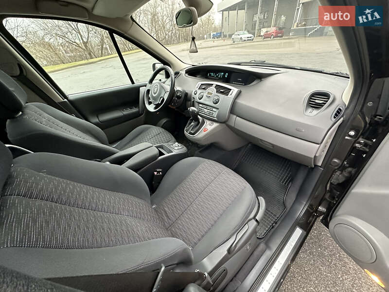 Минивэн Renault Scenic 2007 в Киеве