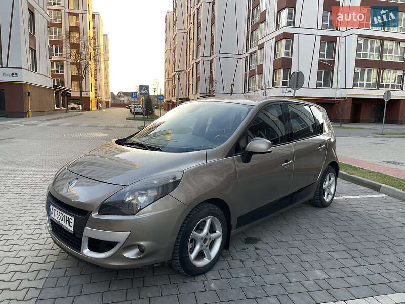 Мінівен Renault Scenic 2009 в Івано-Франківську