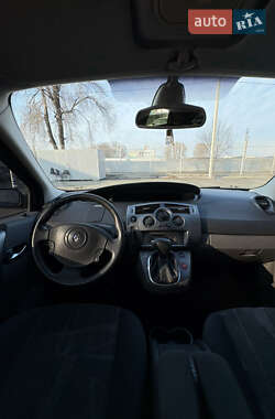 Минивэн Renault Scenic 2004 в 