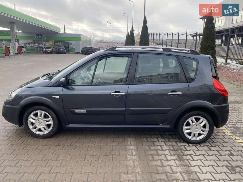 Минивэн Renault Scenic 2008 в Млинове