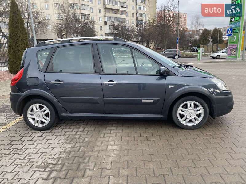 Минивэн Renault Scenic 2008 в Млинове