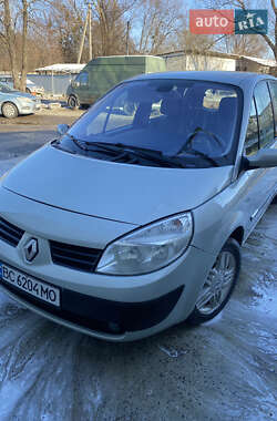 Минивэн Renault Scenic 2004 в 
