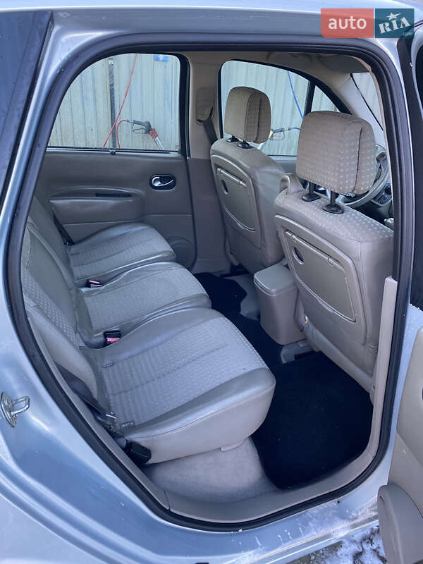 Минивэн Renault Scenic 2004 в Жидачове