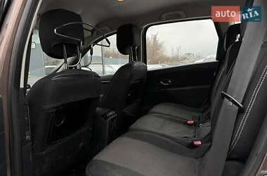 Минивэн Renault Scenic 2013 в 