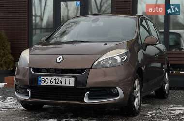 Минивэн Renault Scenic 2013 в 