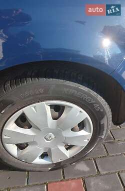 Минивэн Renault Scenic 2009 в 