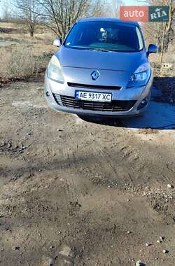 Минивэн Renault Scenic 2010 в Днепре