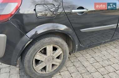 Минивэн Renault Scenic 2005 в 