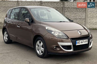 Мінівен Renault Scenic 2010 в Дніпрі