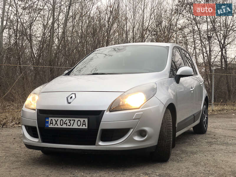 Мінівен Renault Scenic 2010 в Харкові