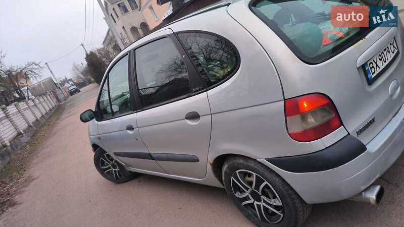Минивэн Renault Scenic 2001 в Житомире