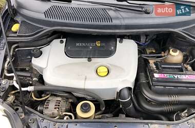 Минивэн Renault Scenic 2000 в 