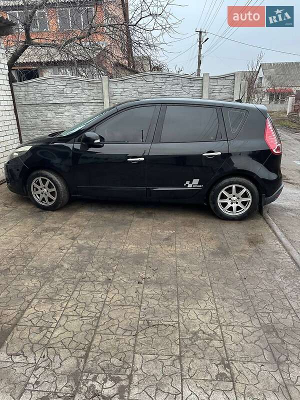 Минивэн Renault Scenic 2010 в Новых Санжарах фото 3 Минивэн Renault Scenic 2010 в Новых Санжарах