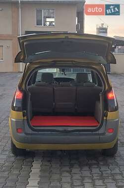 Мінівен Renault Scenic 2004 в Ізмаїлі