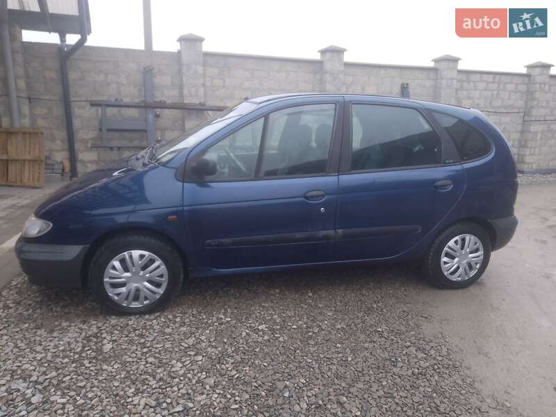Минивэн Renault Scenic 1999 в 