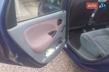 Минивэн Renault Scenic 1999 в 