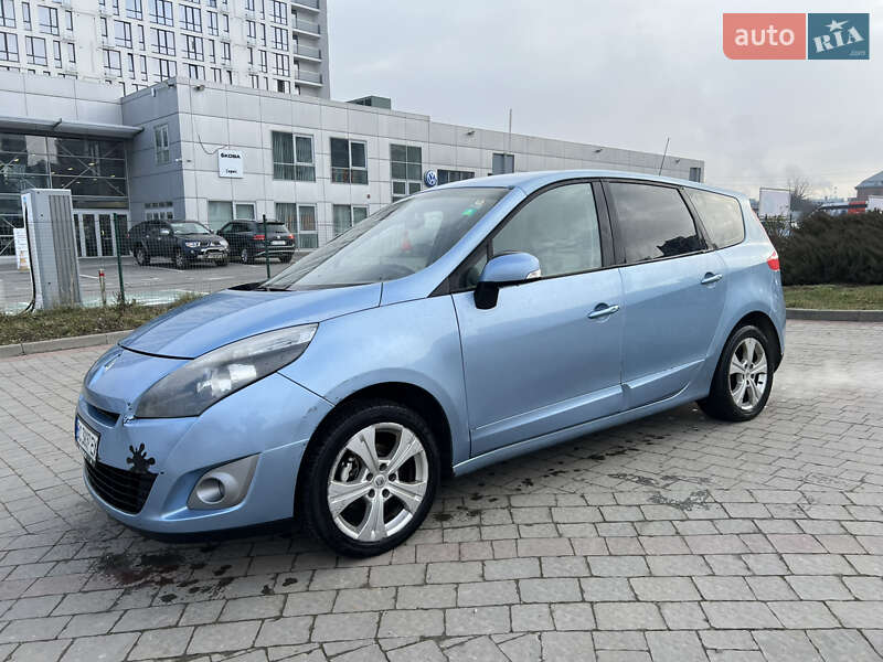 Минивэн Renault Scenic 2011 в Ивано-Франковске